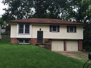 4328 NE Arbor Rd, Kansas City, MO 64117