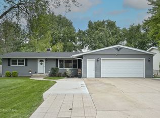4512 W Ramble Rd, McHenry, IL 60050