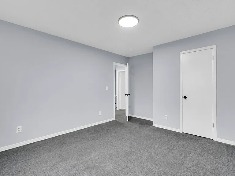 319 11th St N #1 — Photo 7