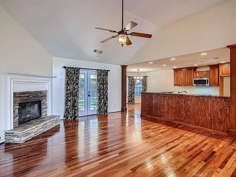 4019 Duncan Ives Dr — Photo 4