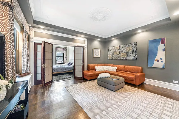 Sold by Compass | media 1