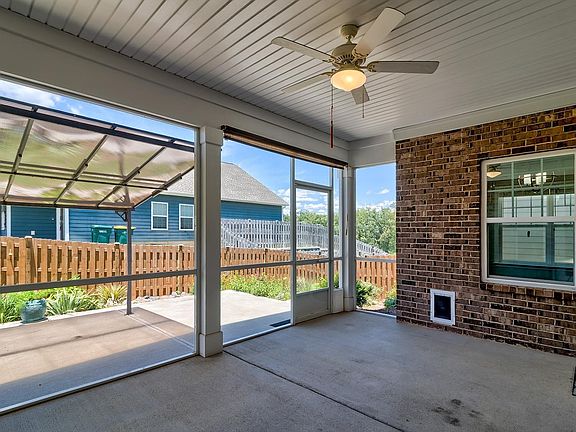 4th image of 165 Sterling Hill Way