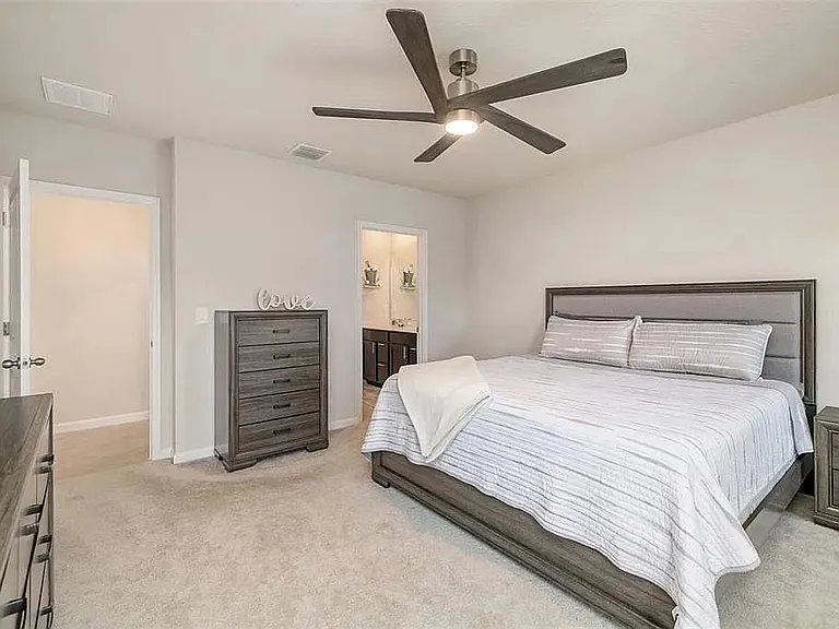 619 172nd Ct E — Photo 9