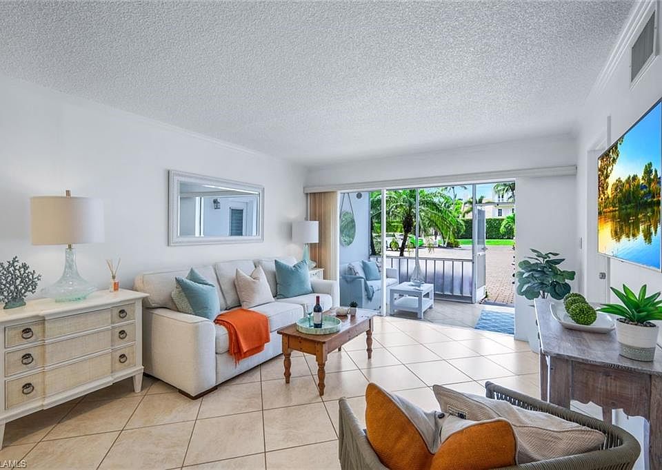 1st image of 343 8th AVE S #343
