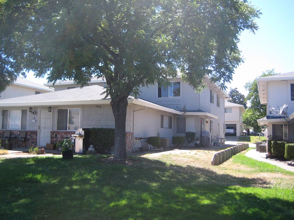 1st image of 3693 Park Dr APT 3