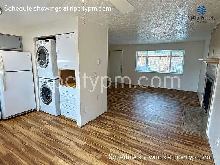 11837 SE Gladstone St — Photo 10