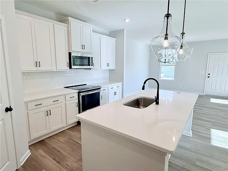 560 Aberdeen Meadow Ln — Photo 5