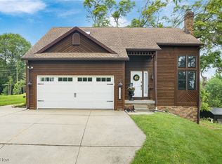 11095 Jan Cir NW, Uniontown, OH 44685