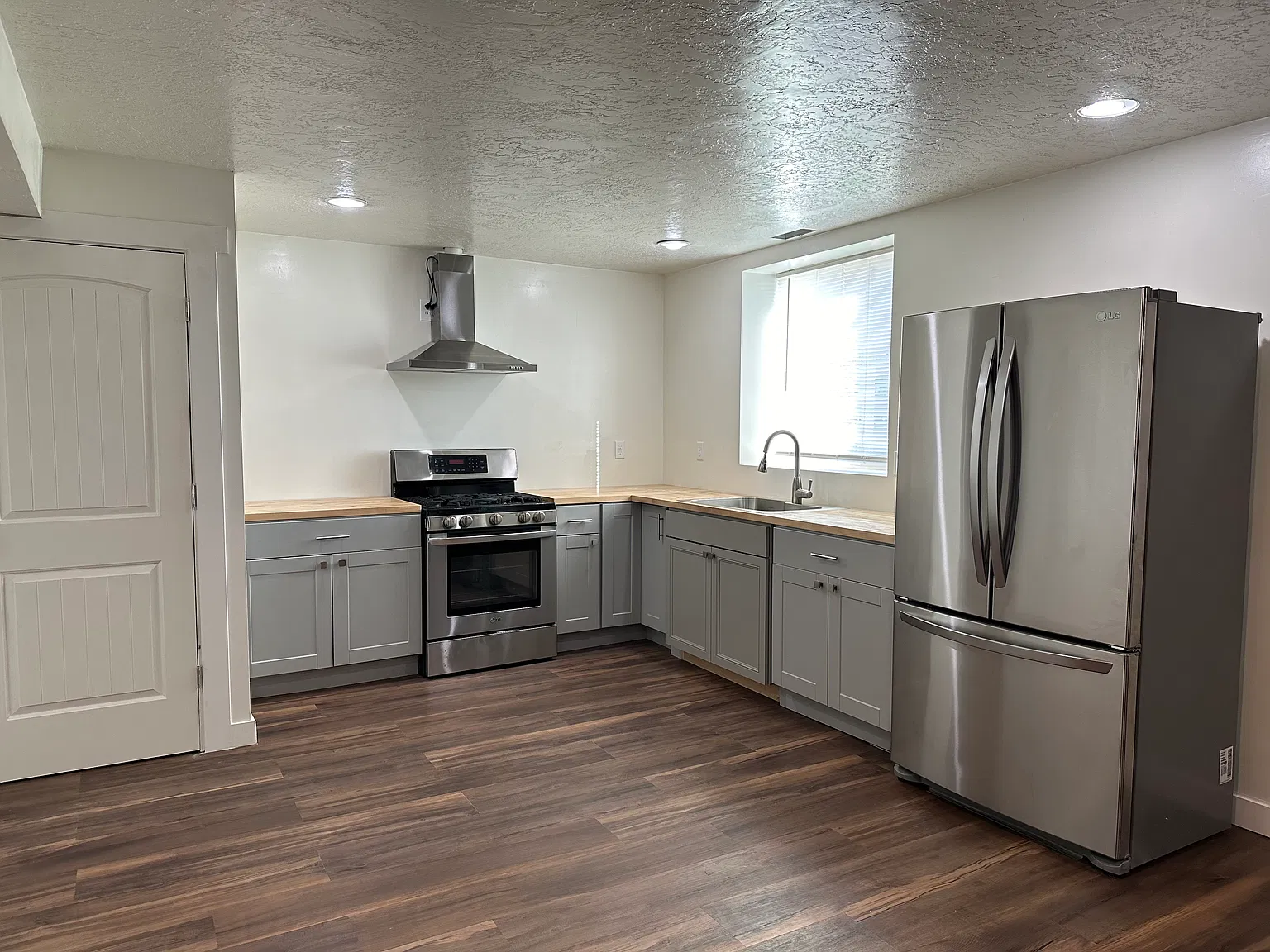W 2700 S, West Haven — Photo 2