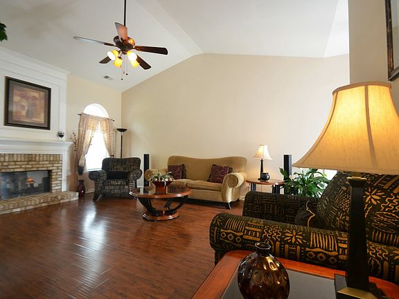 Beautiful Bamboo Pergo