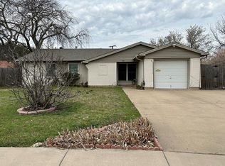 800 Ridgeway Dr, Richardson, TX 75080