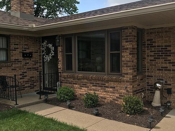 2nd image of 3006 Sterling Ct