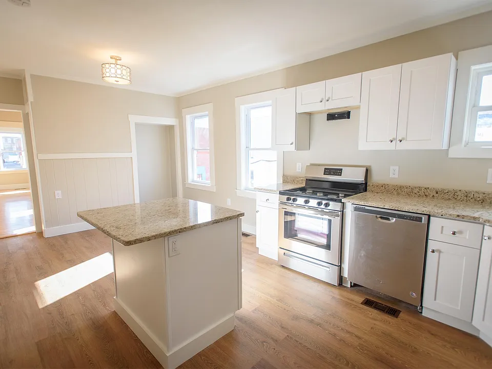 3 Seward St #1