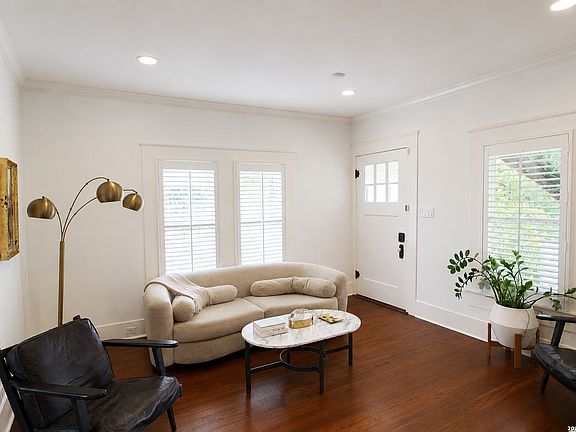 5th image of 211 MONTCLAIR ST