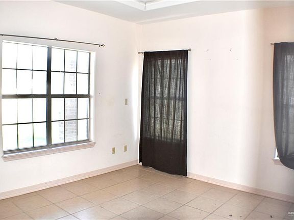 4th image of 321 Ohara Dr