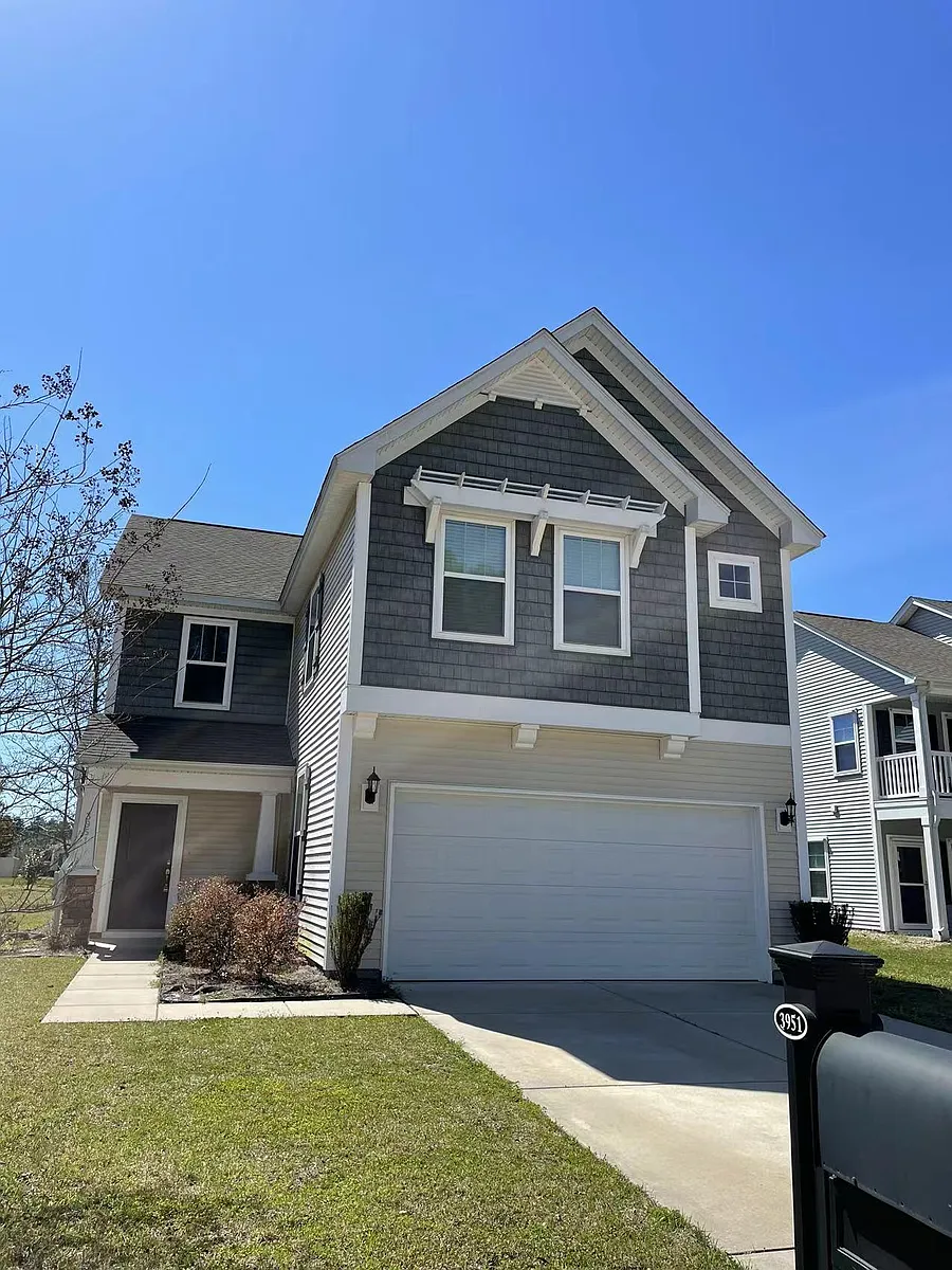 Building Photo - 3951 Briar Vista Dr