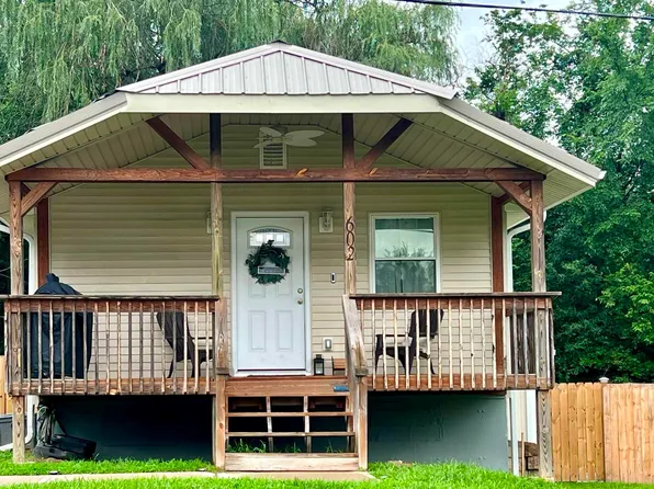 602 N Adams Ave, Knob Noster, MO 65336
