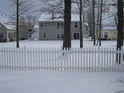 2nd image of 1455 Ledgewood Ln