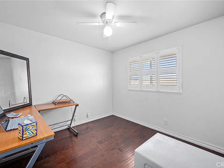 10703 Valley Dr — Photo 22
