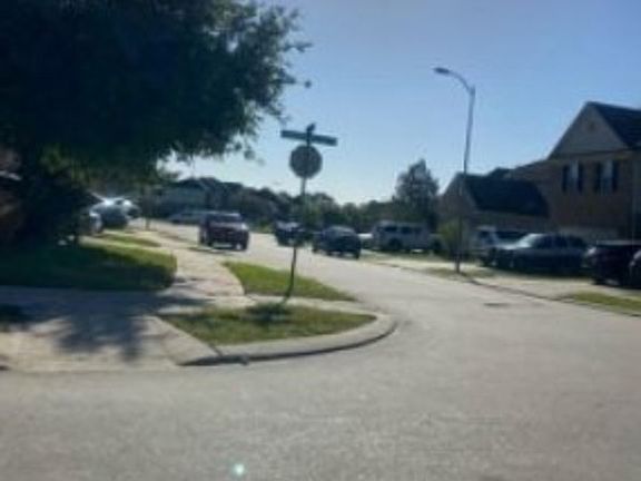 Exterior Neighborhood (street photo)