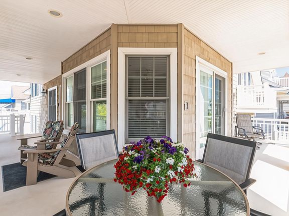 5th image of 873 Brighton Pl #873