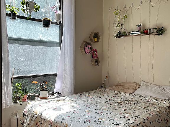 5th image of 136 W 87th St APT 7