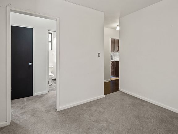 4th image of 52-02 39th Ave #2C