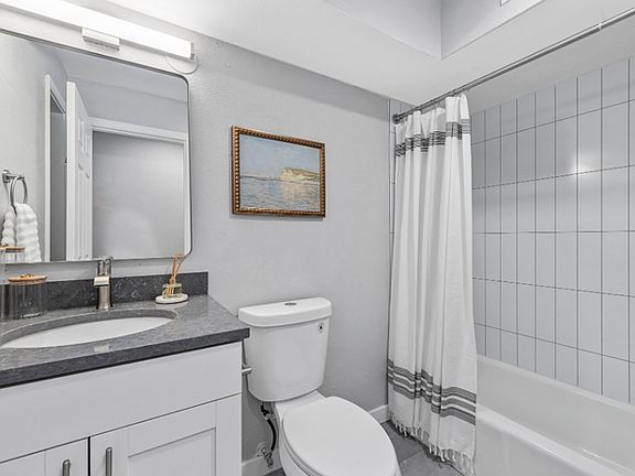 4th image of 7201-05 Gravois Rd #1A
