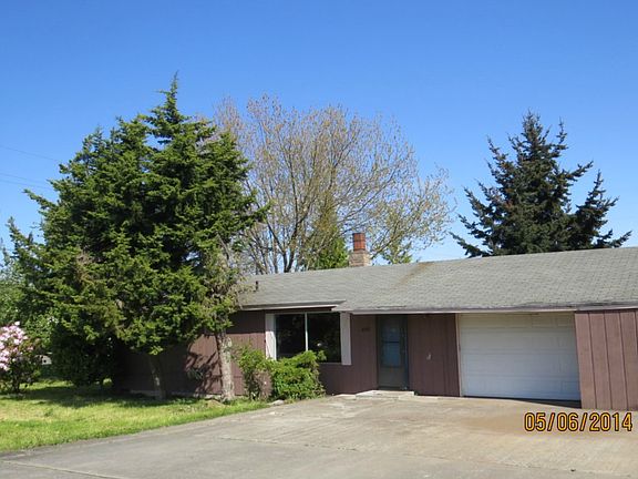 2nd image of 207 E Vashon Ave
