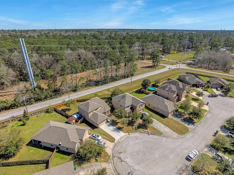 305 Crooked Pine Ct — Photo 36
