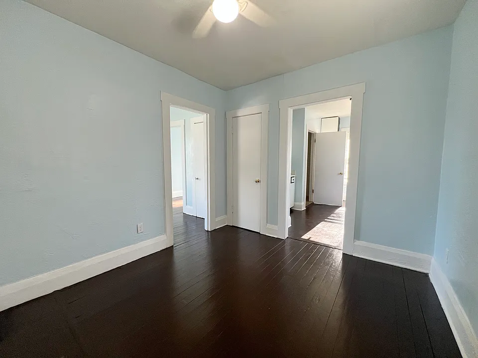 220 Cresap St #3