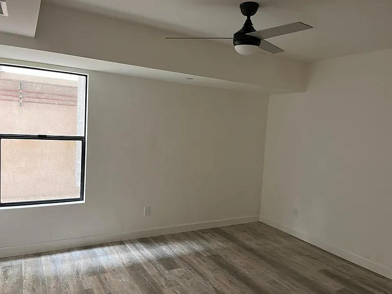 250 B Ave #A — Photo 4