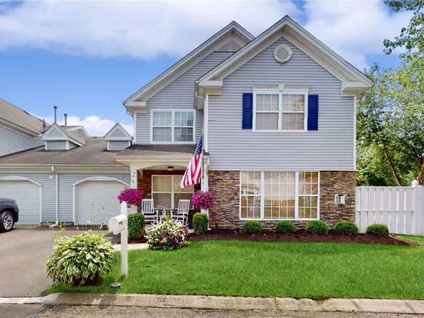 2 Tracie Lane #2, Middle Island, NY 11953