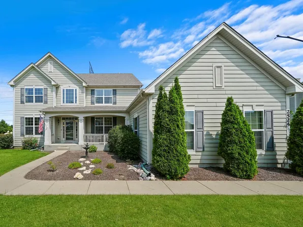 2524 Achilles Ln, Crystal Lake, IL 60014