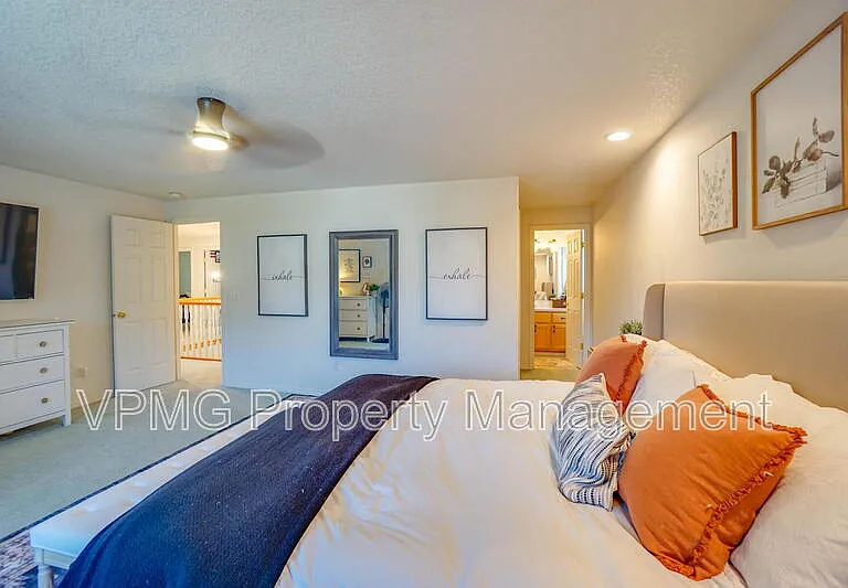 911 NW 148th St — Photo 31