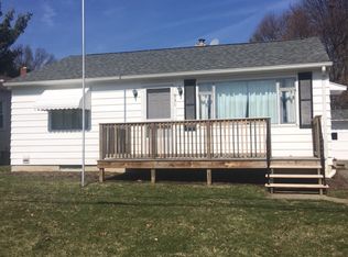 931 Roosevelt Ave, Cuyahoga Falls, OH 44221