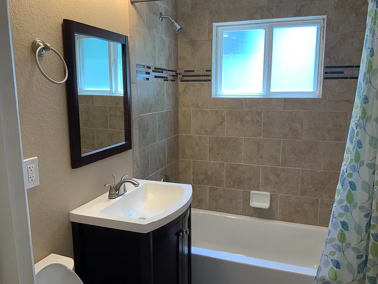 2854 S Yates St — Photo 11