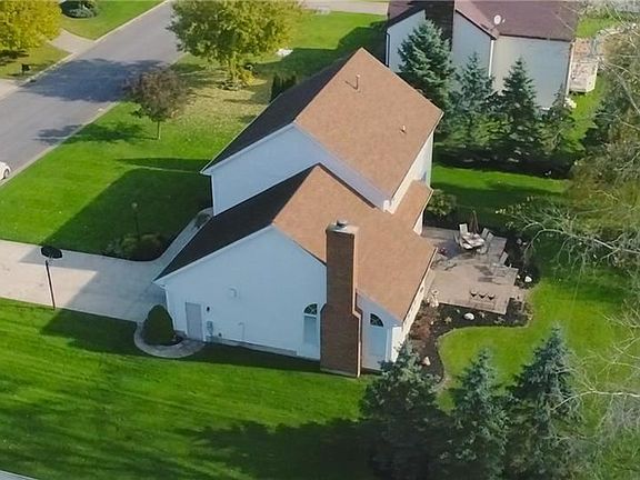 4th image of 3224 Woodland Ct S