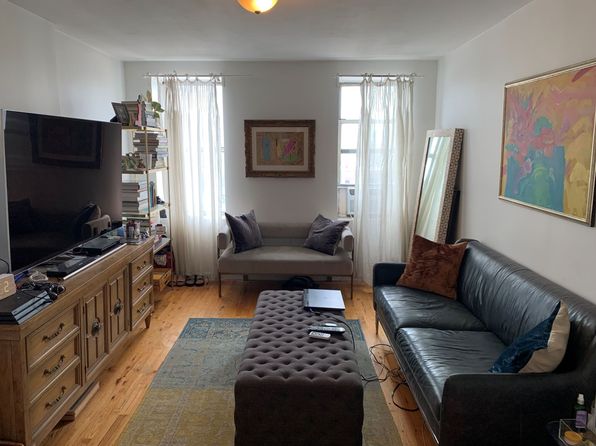 169 9th St APT 4B