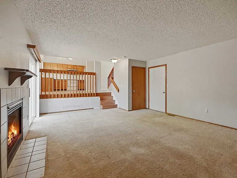 1321 W 132nd Pl — Photo 9