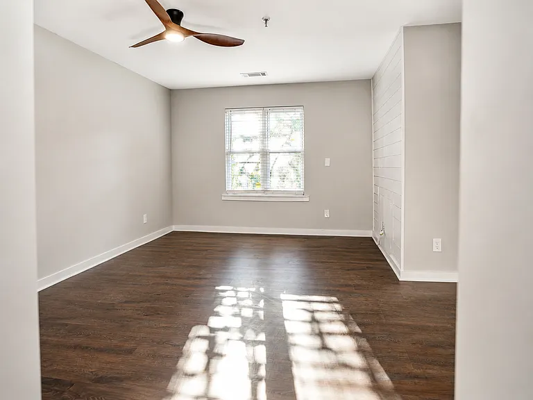 421 Redding Rd #1 — Photo 16