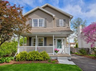 413 Madison St, Batavia, IL 60510