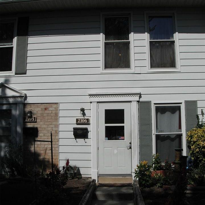 Exterior (Front)