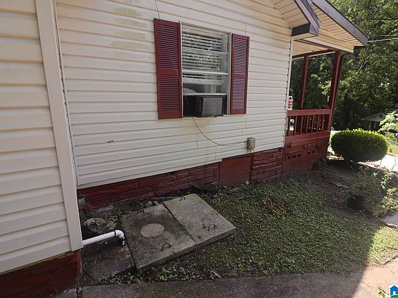 4th image of 115 Carol Ave