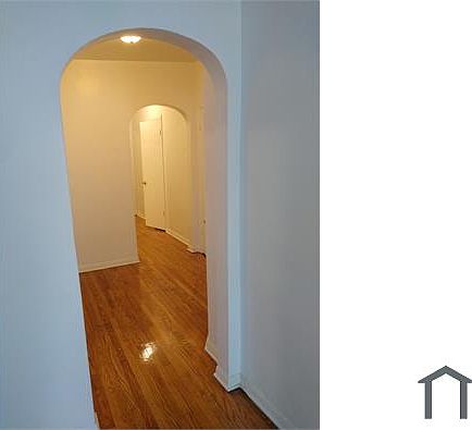 3rd image of 7715 S Yates Blvd #2