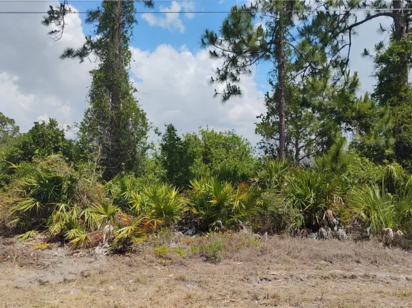 2512 33rd St SW, Lehigh Acres, FL 33976