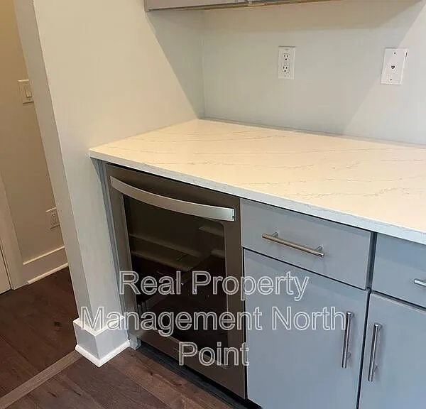 111 Birch St — Photo 38