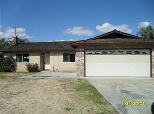 611 Eulam St, Kingsburg, CA 93631