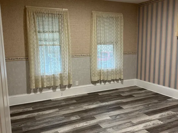 1767 E 33rd St, Cleveland, OH 44114