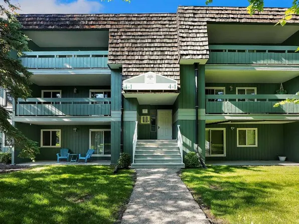 315 S Southampton Dr SW #4301, Calgary, AB T2W 2T6